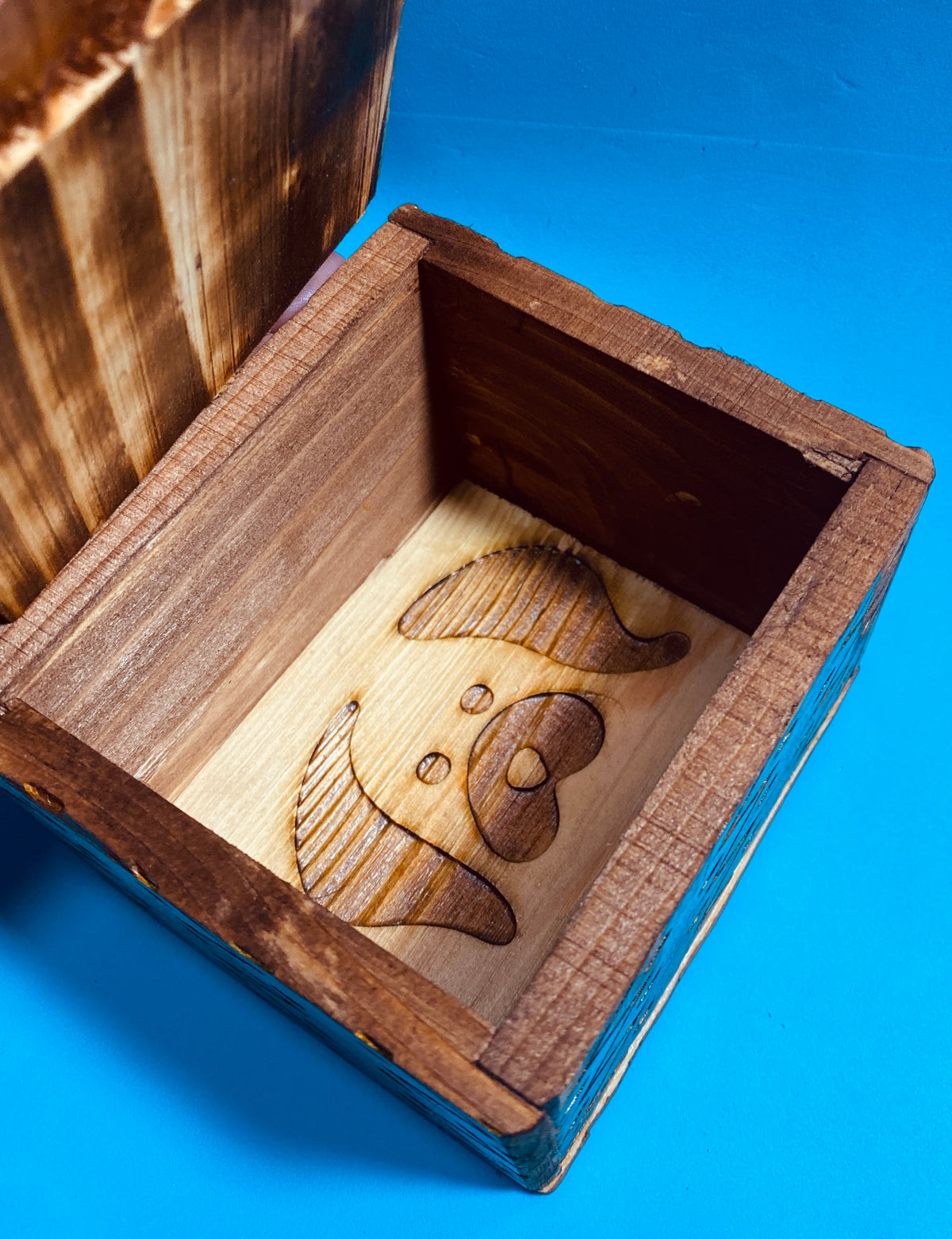 Zig Zag Box