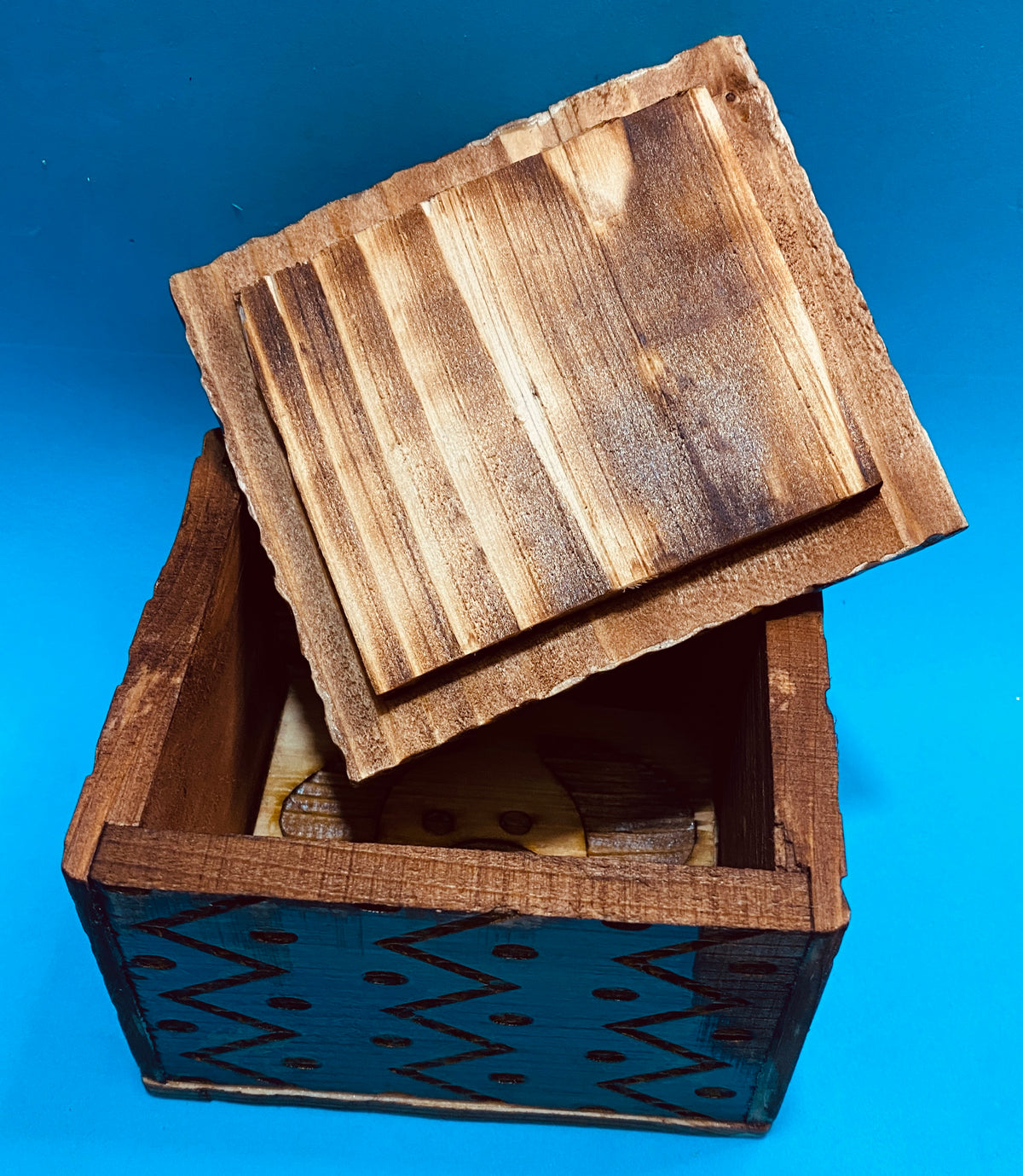 Zig Zag Box