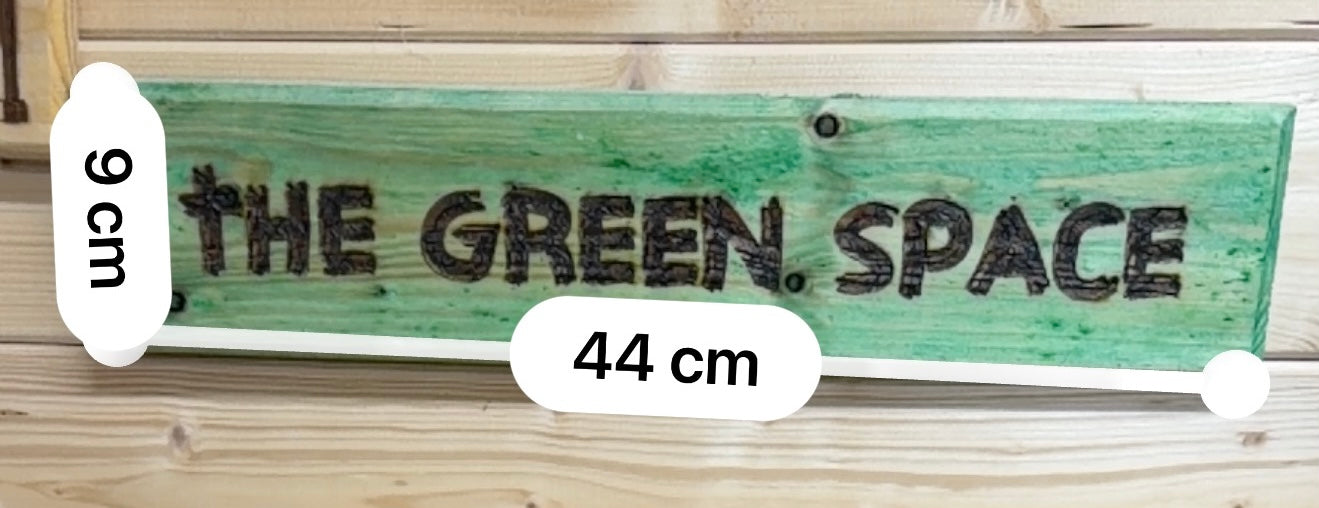 🌿 “THE GREEN SPACE” – Handmade Garden Sig